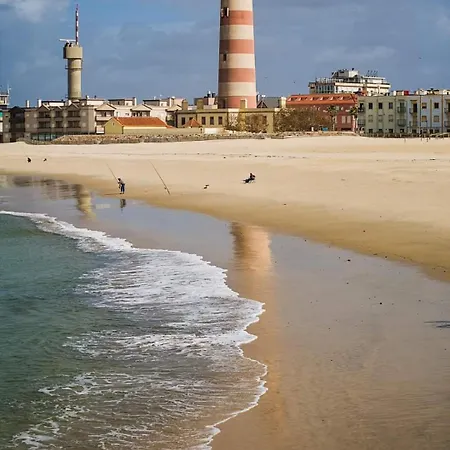 Vandrarhem Aveiro Beach Hotel *