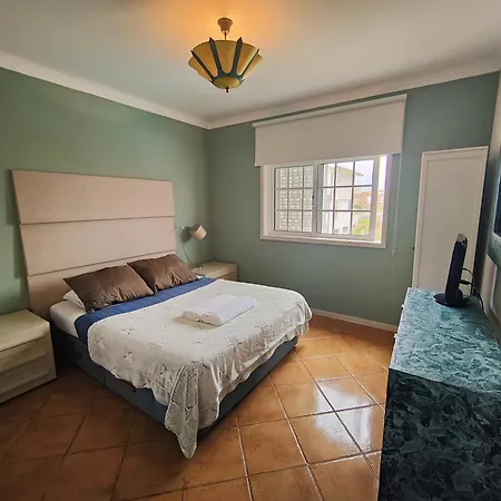 Hostal Aveiro Beach Hotel *