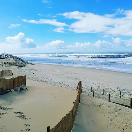 Hostal Aveiro Beach Hotel